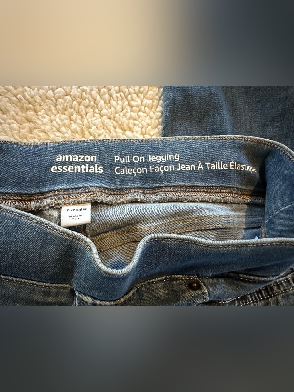 Amazon Essentials Women’s Denim Blue Pull On Jegging size 10 Regular - Picture 8 of 9